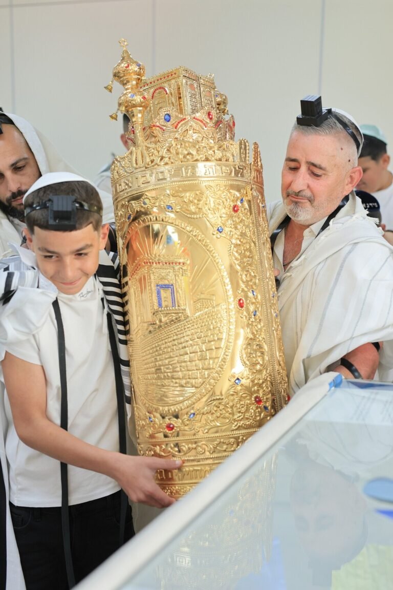 קריאה בספר תורה בבר מצווה